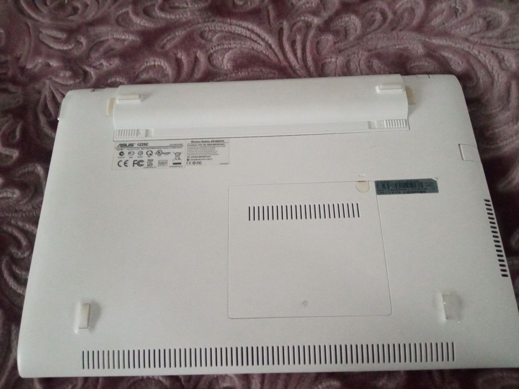 Нетбук asus 1225c