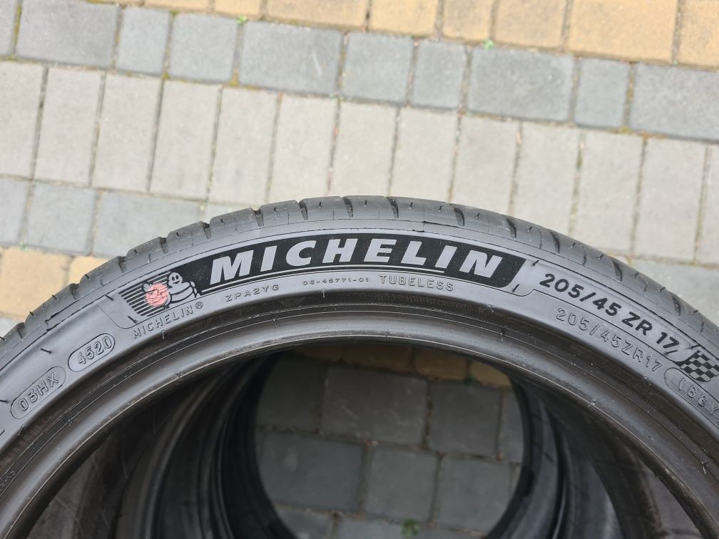 Komplet opon 205 45 R17 letnich michelin i bfgoodrich