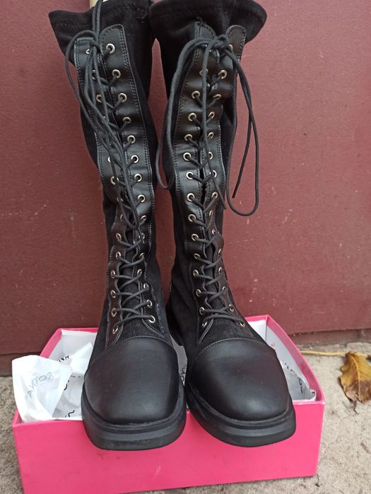 Сапоги высокие со шнуровкой  ботфорты