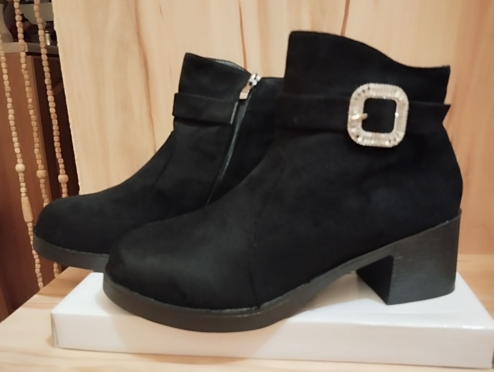 Śliczne zimowe damskie buty roz40 dl wkładki 25cm