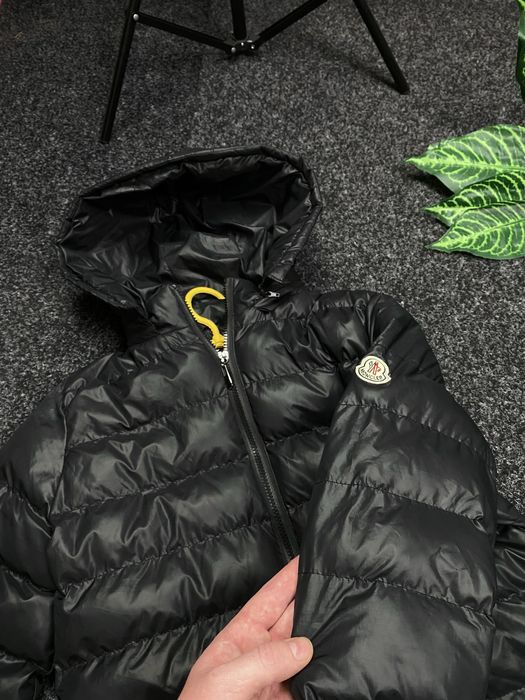 Жіночій пуховик moncler розмір S/M