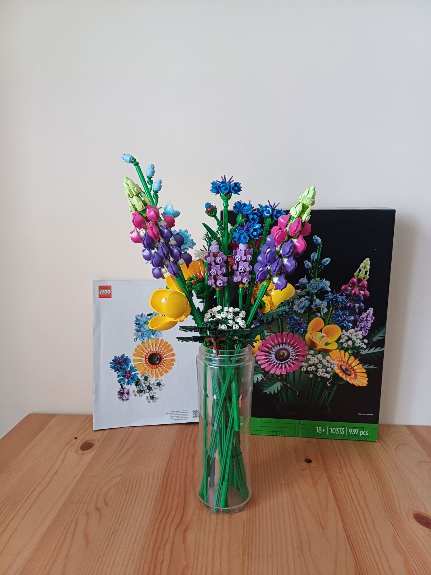 Lego wildflower bouquet 10313