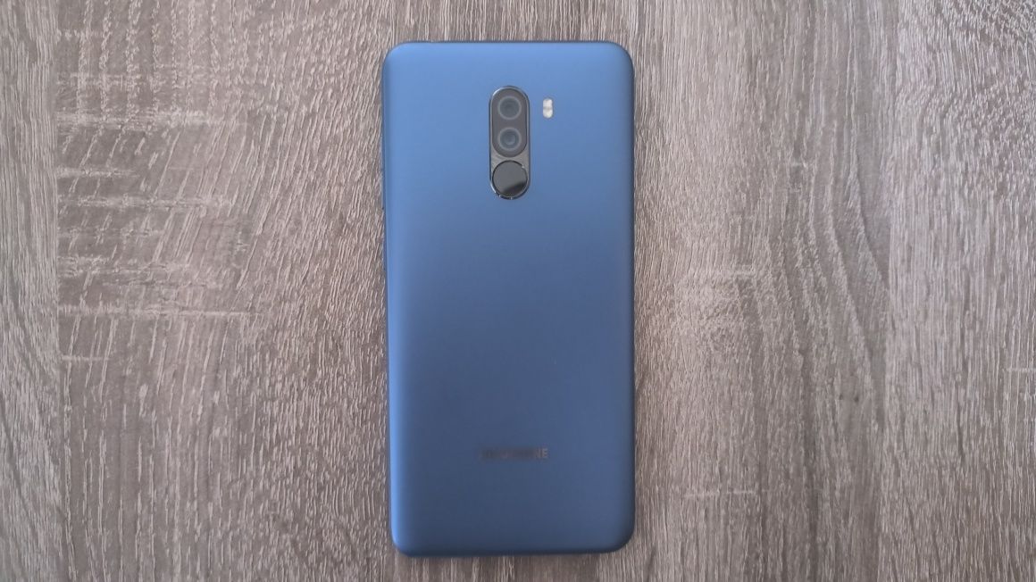 Pocophone F1 , 6/128