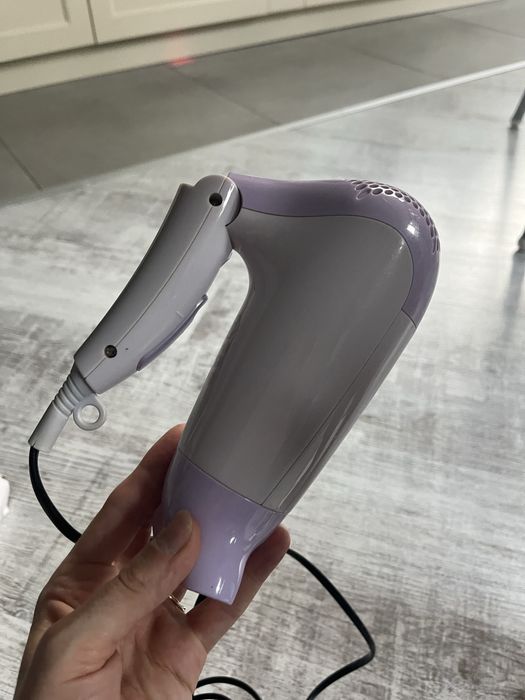 Skladana podrozna suszarka philips 1100W sprawna