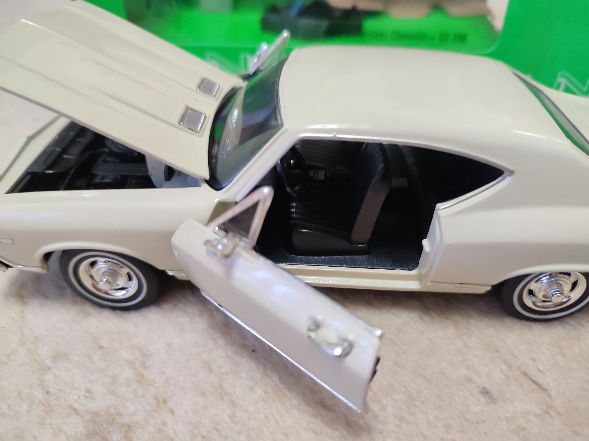 Модель автомобіля Chevrolet 1968 1:24