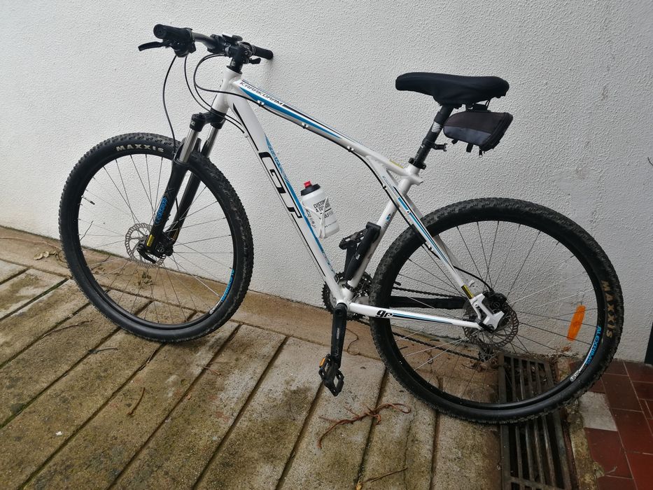 Bicicleta GT roda 29