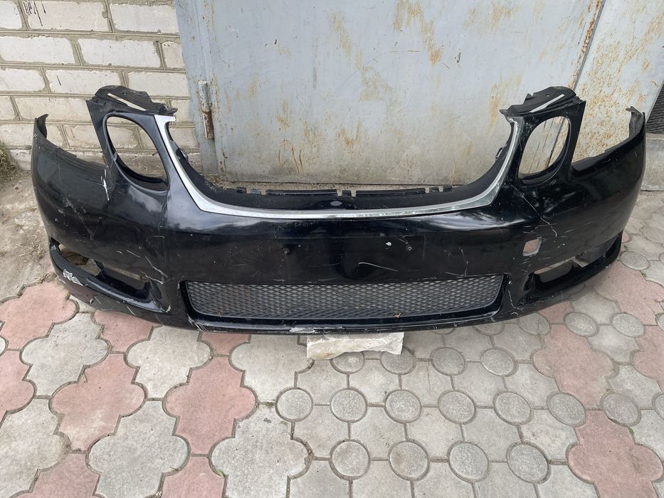 Передний бампер Lexus gs 300-350