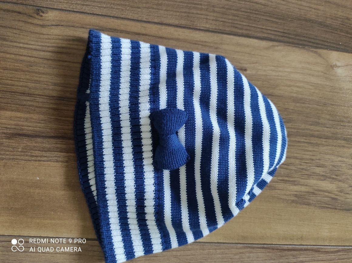 Czapka dla dziewczynki rozmiar 50/52