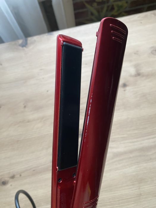 Продам утюжок для волосся Gama б/у