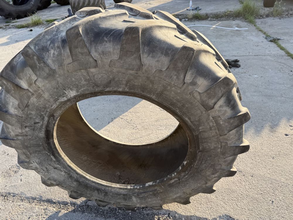 Opona 13.6R24 Michelin