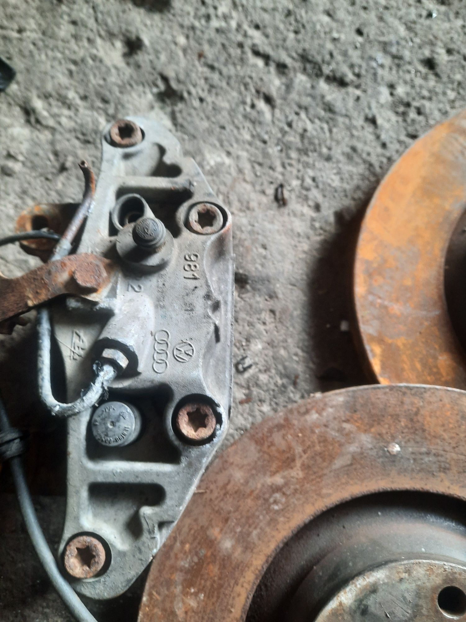 Audi a6 c6 hamulce przód zaciski tarcze 345mm swap