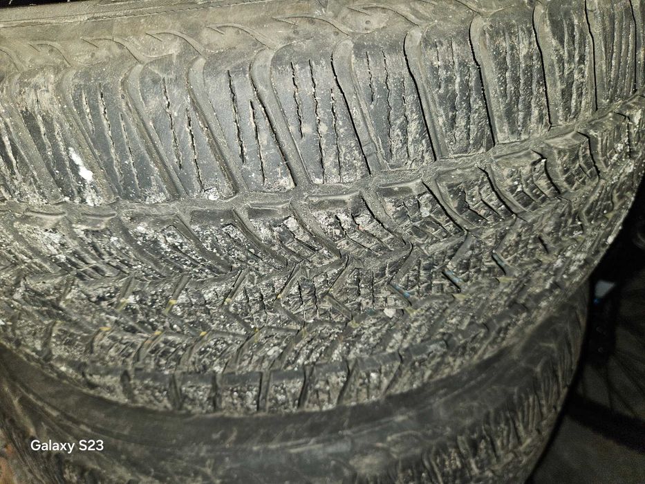 4 opony zimowe Dębica