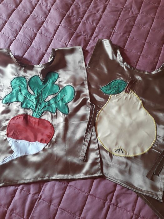 Продам костюм-накидка  жолудь,груша,редиска, карандаш на 5-8 лет