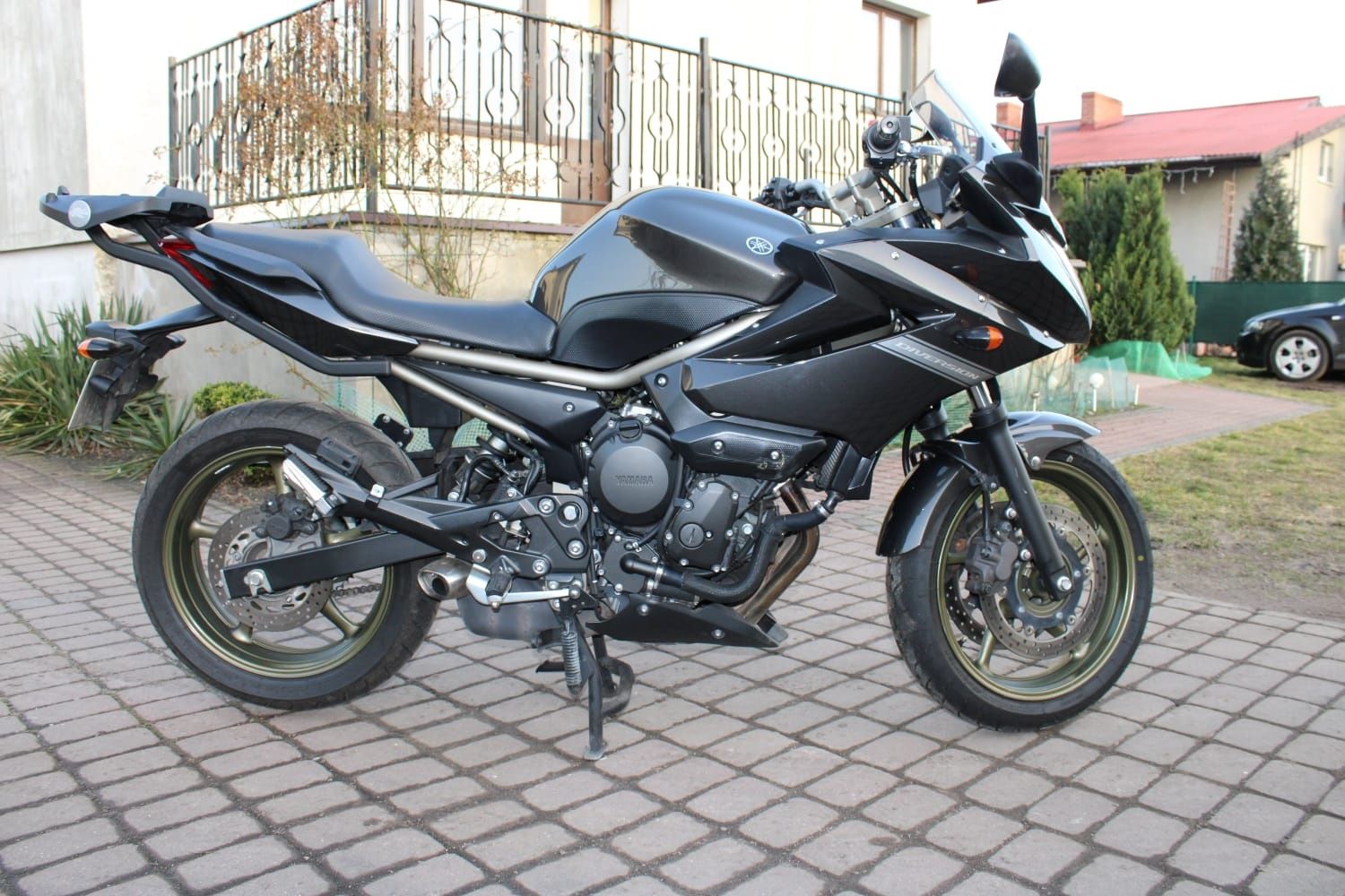 Yamaha XJ6 Zadbany