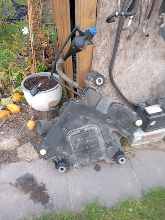 Zbiornik z pompą Adblue 1.6 blue HDi Jumpy lll