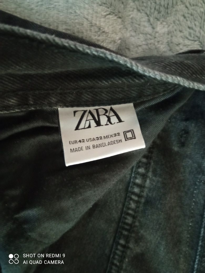 Продам чоловічі джинсові шорти Zara