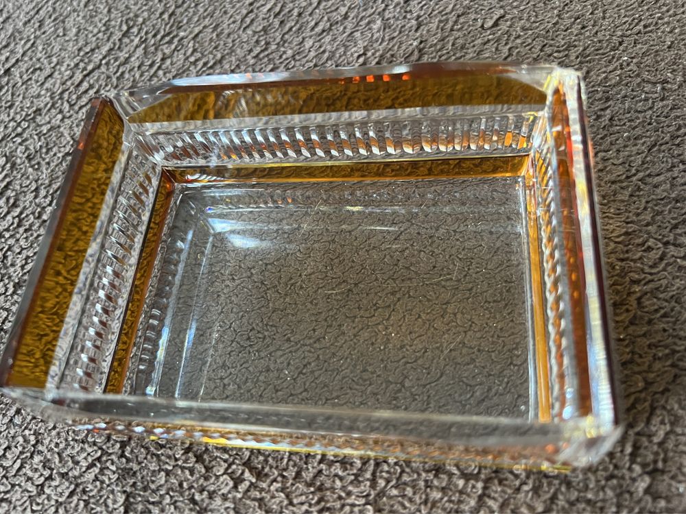PRL kryształowa papierośnica szkatułka puzderko miodowa barwione szkło