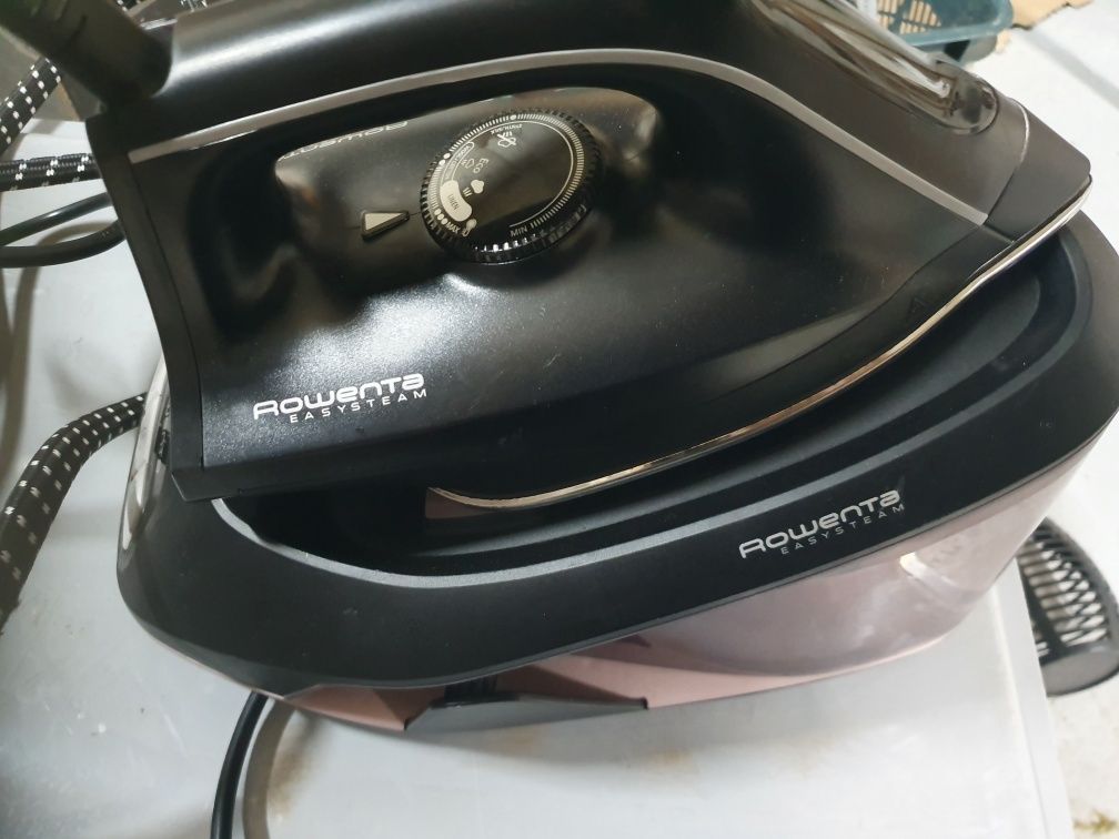 Rowenta Easy Steam VR5120 żelazko z generatorem pary, uderzenie pary