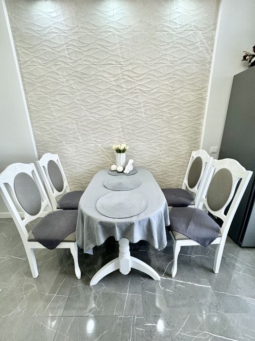 2-х кімнатна квартира з ремонтом по вул. Івасюка, біля ТЦ Велес.