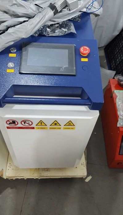 Апарат лазерної зварки maxphotonics 2000W 4 в 1