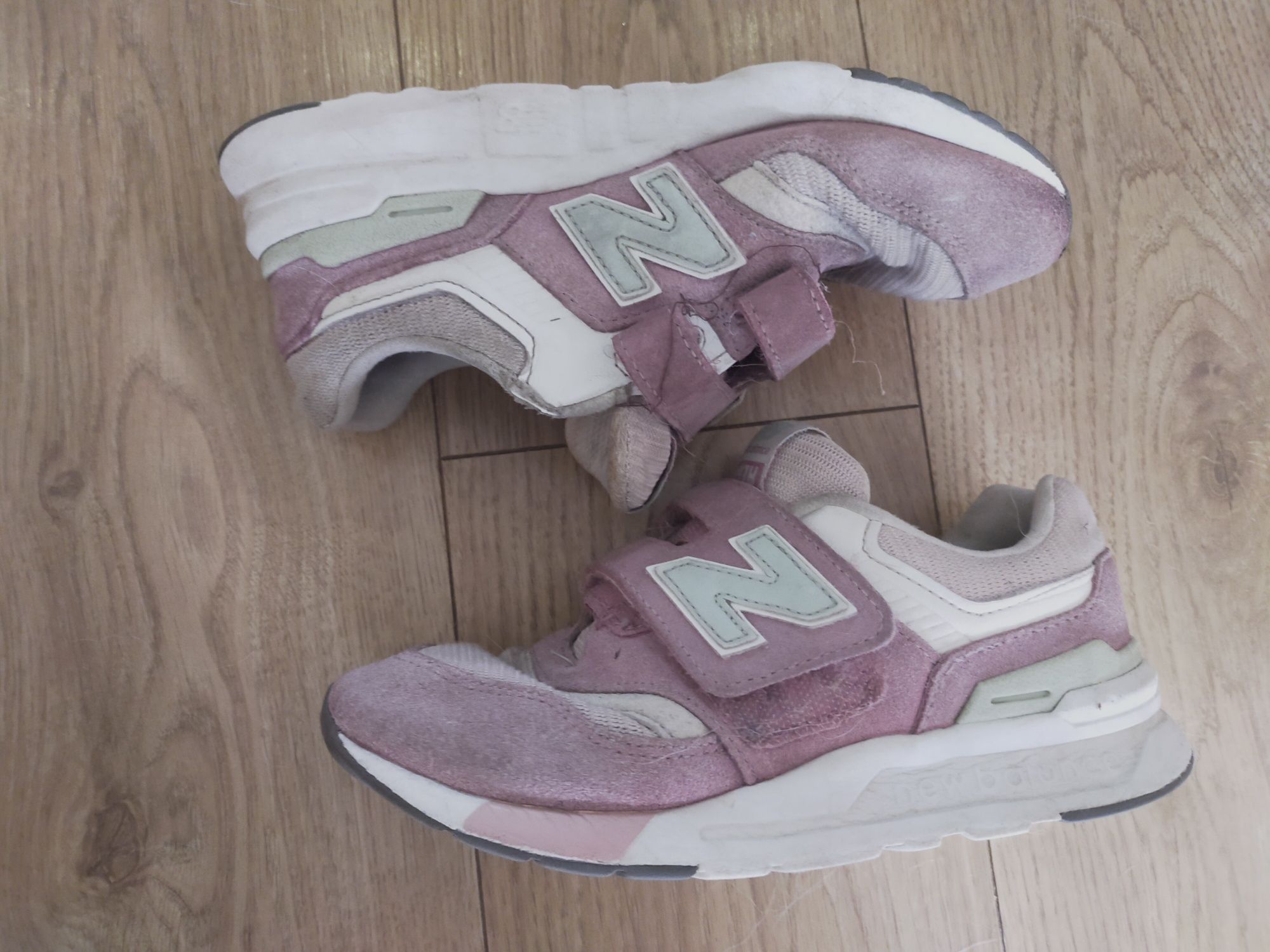 New balance- buty dla dziewczynki rozmiar 33.5