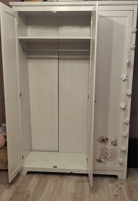 Biała szafa 3-drzwiowa IKEA