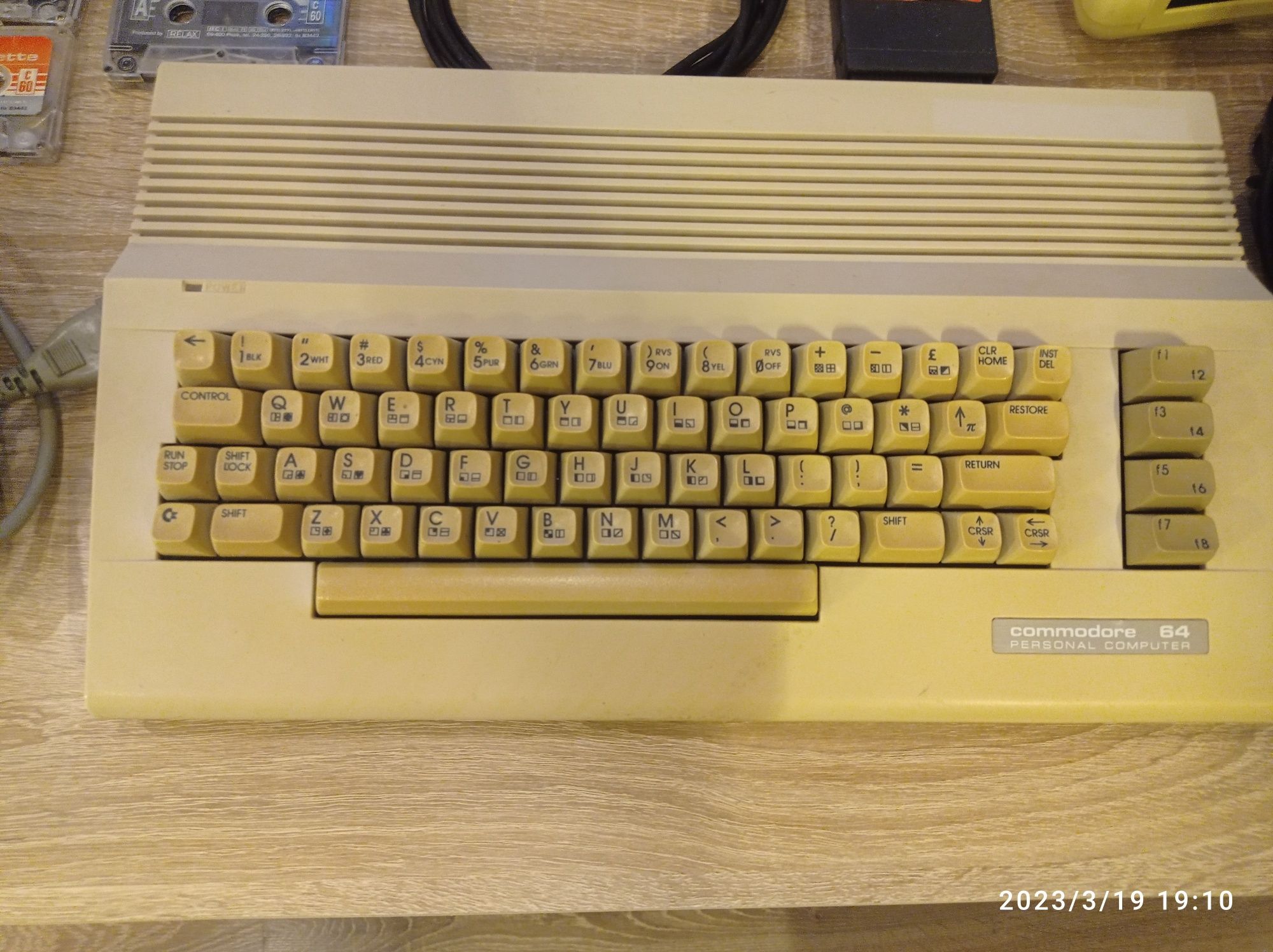 Komputer Commodore C 64 sprawny