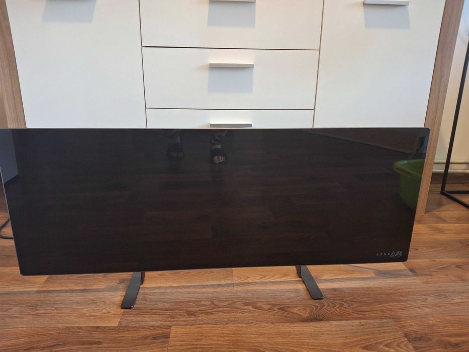 Grzejnik na podczerwień AENO na gwarancji .