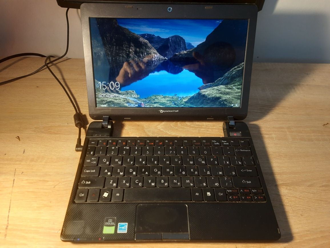 11.6" intel pentium 2 ядра ОЗУ 4gb ssd 32gb HDMI Dolby