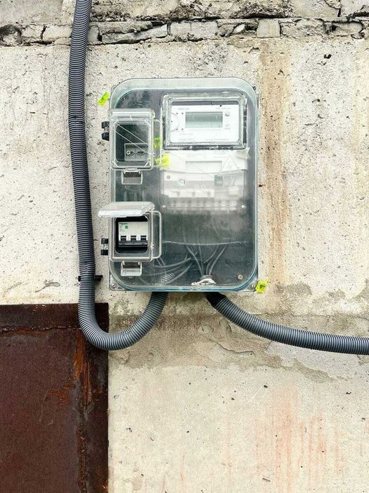 Будинок з земельною ділянкою 25 соток, біля Камянського, ТОРГ!