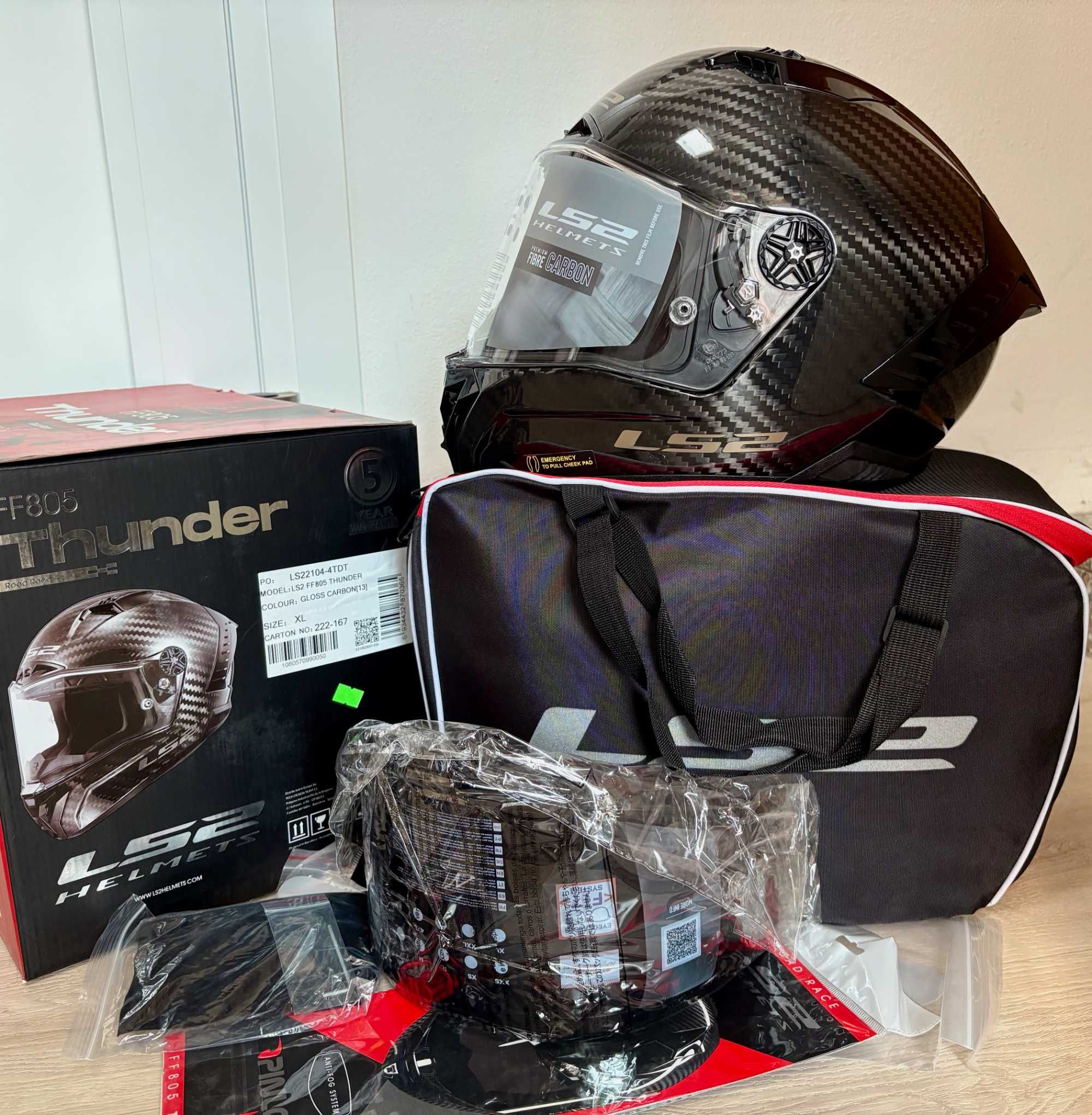 Capacete NOVO LS2 Thunder Carbon (30% Desconto) EXTRAS. Tam S-M-L-XL