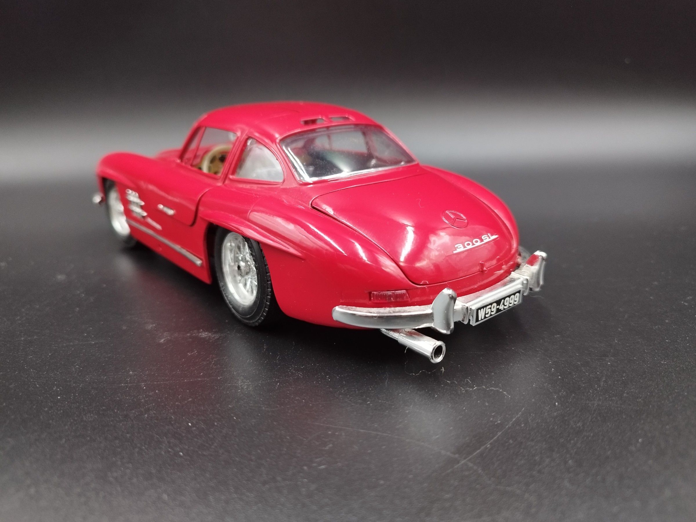 1:18 Bburago 1954 Mercedes Benz 300SL Mille Miglia model używany