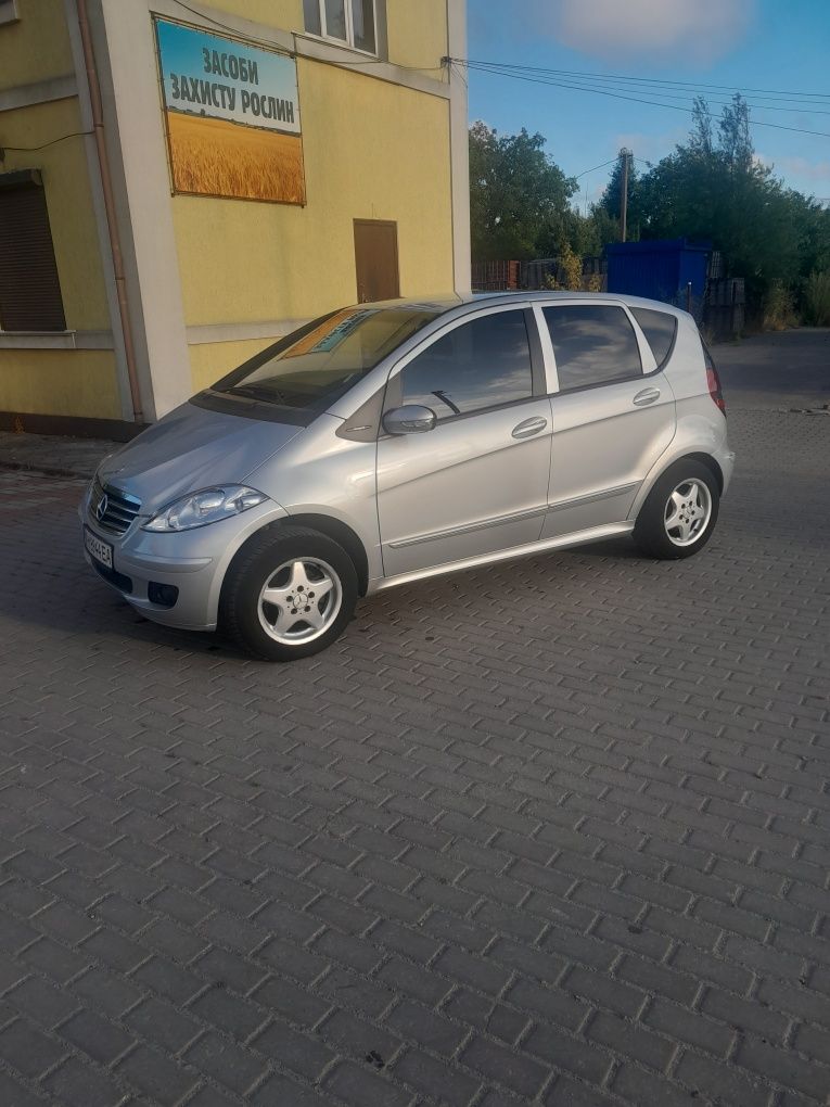 Мерседес А 150 в доброту стані