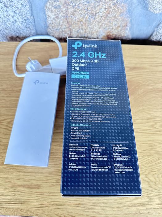 9 dBi Dual-polarized Directional Antenna