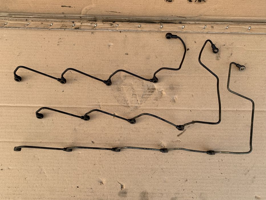 Трубка магістраль обратки 2.5 3.1 D Jeep Grand Cherokee Dodje Ram vam