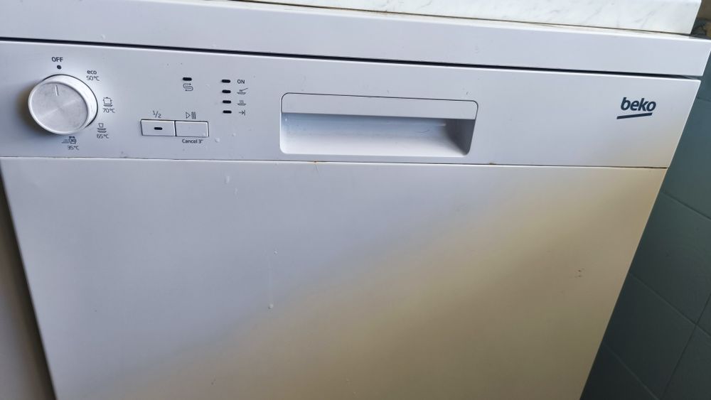 Maquina lavar loiça BEKO