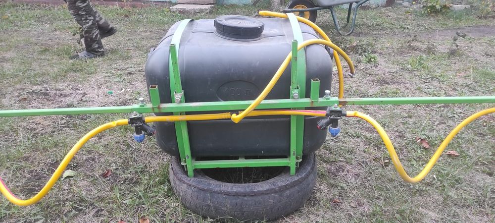 Оприскувач до мотоблока навісний