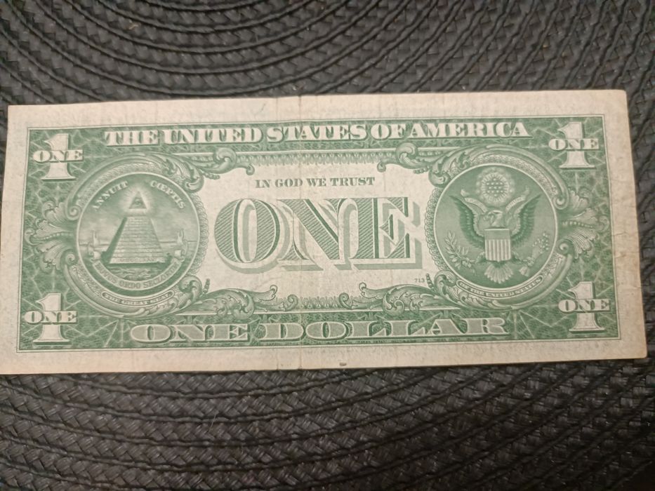 Dwa stare okolicznościowe banknoty