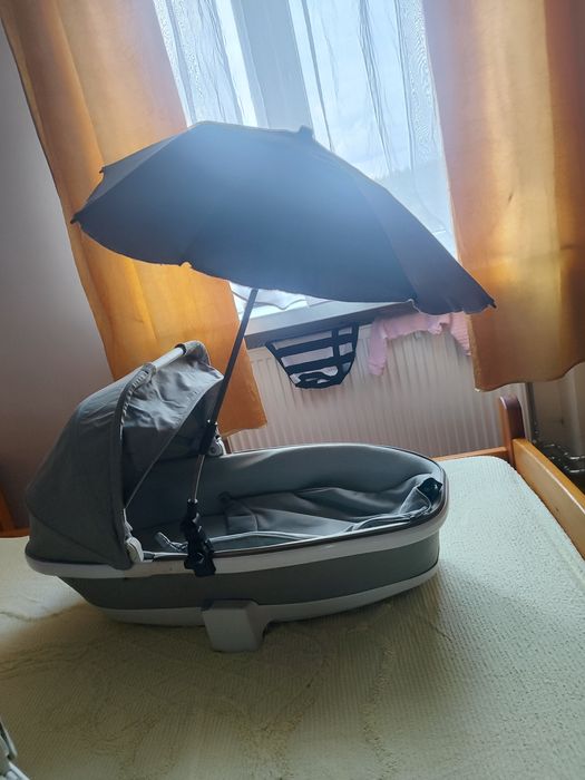Gondola z parasolka do wózka quinny mood