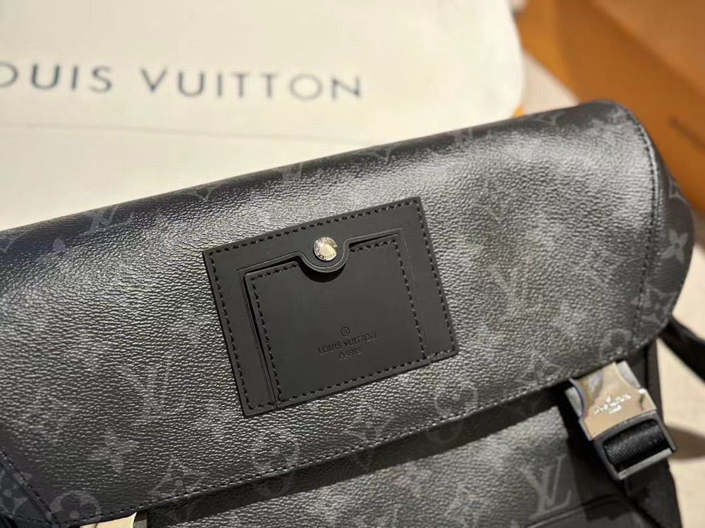 Сумка Louis Vuitton MESSENGER PM VOYAGER мужская кожаная оригинал