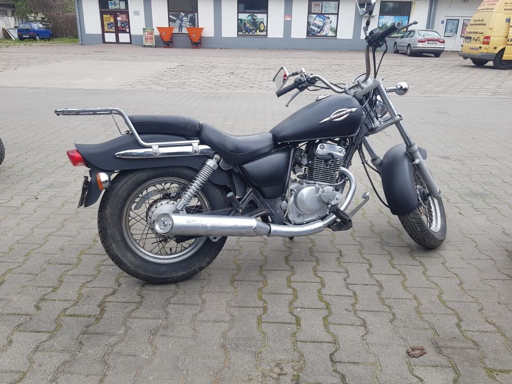 Choper Suzuki Marauder , 150cm3