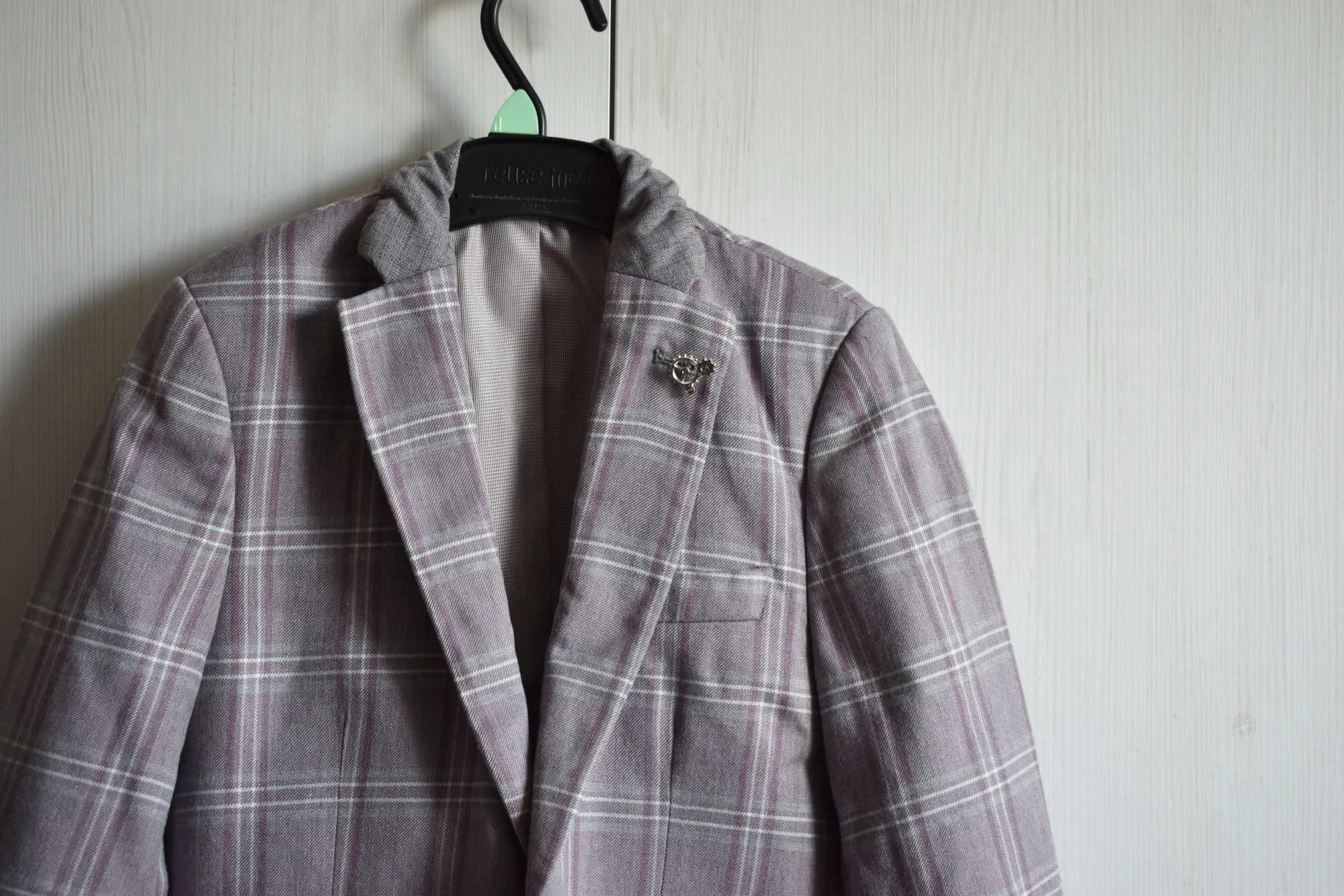 Marynarka blazer 134 w kratkę kratę elegancka galowa slim garnitur