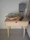 Mesa de Cabeceira Jysk