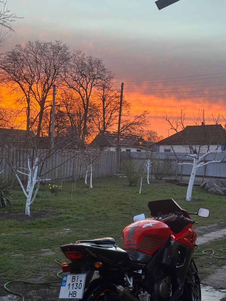 Продам хюсонг джт250р