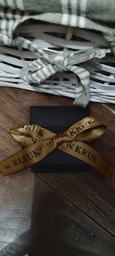Pudełko na pierścionek W.Kruk