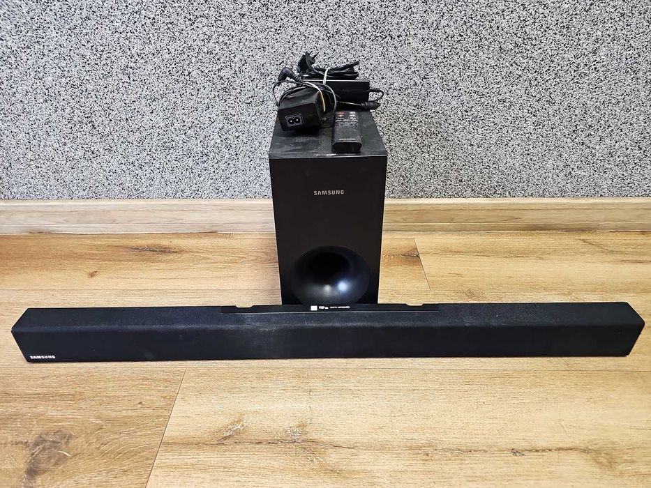 Soundbar Samsung 2.1 130W HW-K360 (Opis)