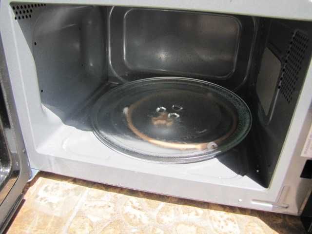 Kuchenka mikrofalowa retro 20L z grillem mikrofalówka Klarstein 800W