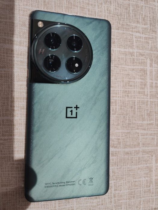 Oneplus 12   5G  16Gb/512Gb