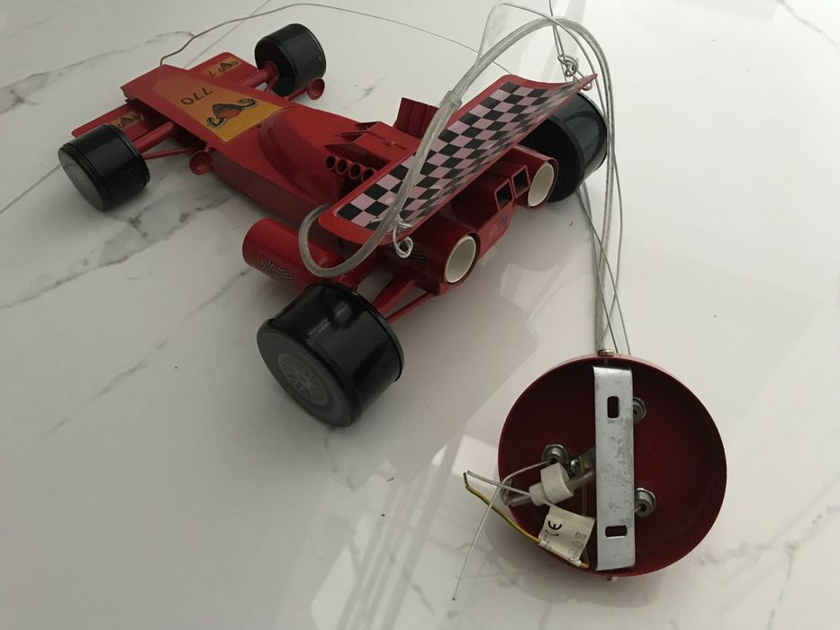 Żyrandol metalowy  - samochód F1