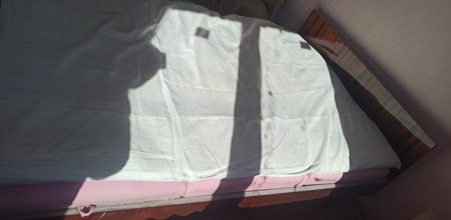Продам ліжко з матрасом в хорошому стані 1000 грн